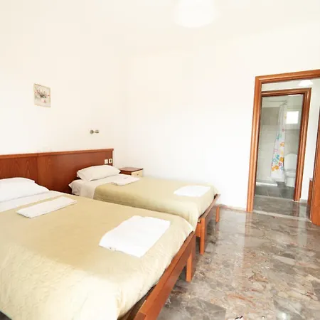 Kosmas Apart-hotel *